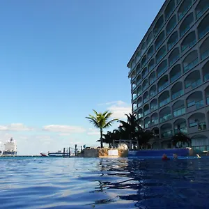 https://el-cantil-condo-resort.allrivieramayahotels.com